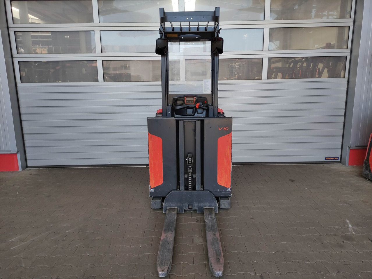 Linde V10-02 - Komplektētājs: foto 4 Linde V10-02 - Komplektētājs: foto 4