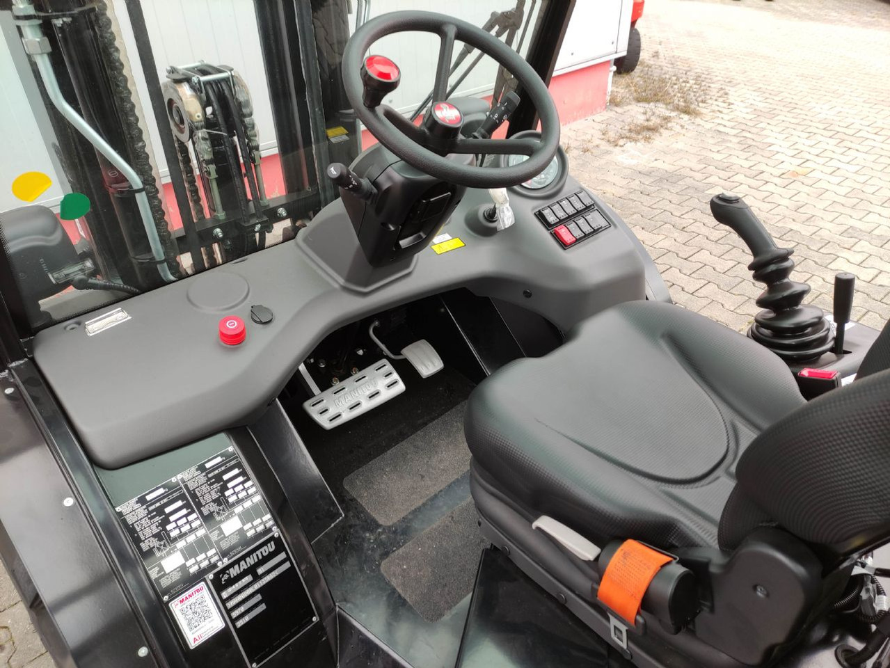Manitou MC25-4 DK ST5 S1 (NEU) - Bezceļu autokrāvējs: foto 5 Manitou MC25-4 DK ST5 S1 (NEU) - Bezceļu autokrāvējs: foto 5