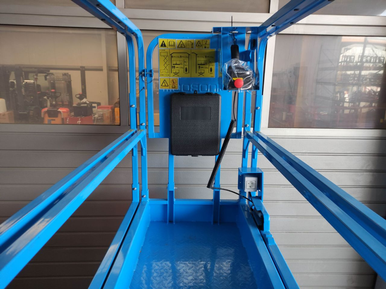 Sinoboom 1932ME/GTJZ0608ME *NEU* - Šķērveida pacēlājs: foto 5 Sinoboom 1932ME/GTJZ0608ME *NEU* - Šķērveida pacēlājs: foto 5