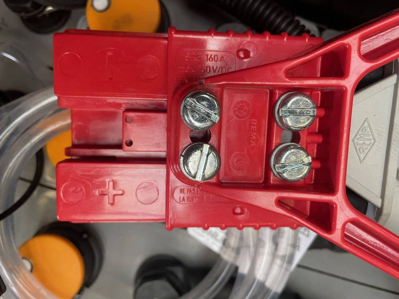 Sunlight I 24 Volt I 3 PzS 375 - Akumulators - Iekraušanas tehnika: foto 4 Sunlight I 24 Volt I 3 PzS 375 - Akumulators - Iekraušanas tehnika: foto 4