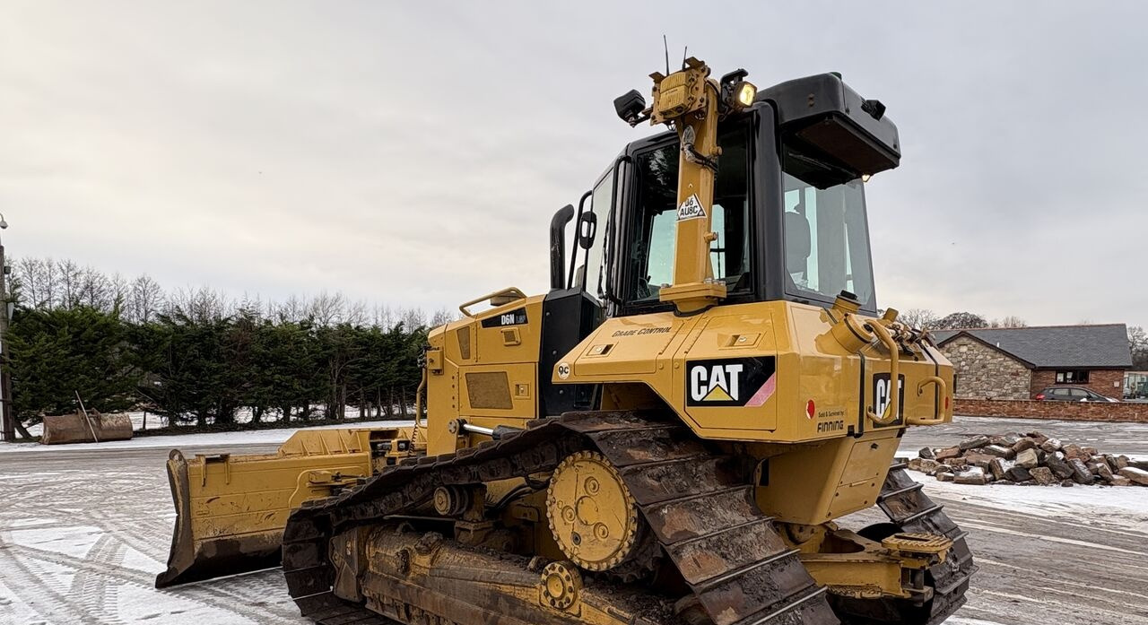 Caterpillar D6N LGP - Buldozers: foto 2 Caterpillar D6N LGP - Buldozers: foto 2