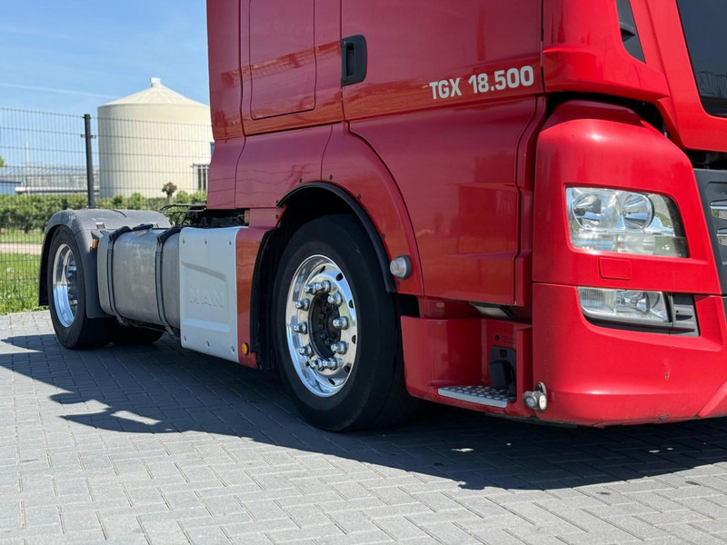 MAN 18.500 FULL AIR, ALCOA, TV, INVERTER, MICROWAVE, TOP. - Vilcējs: foto 4 MAN 18.500 FULL AIR, ALCOA, TV, INVERTER, MICROWAVE, TOP. - Vilcējs: foto 4