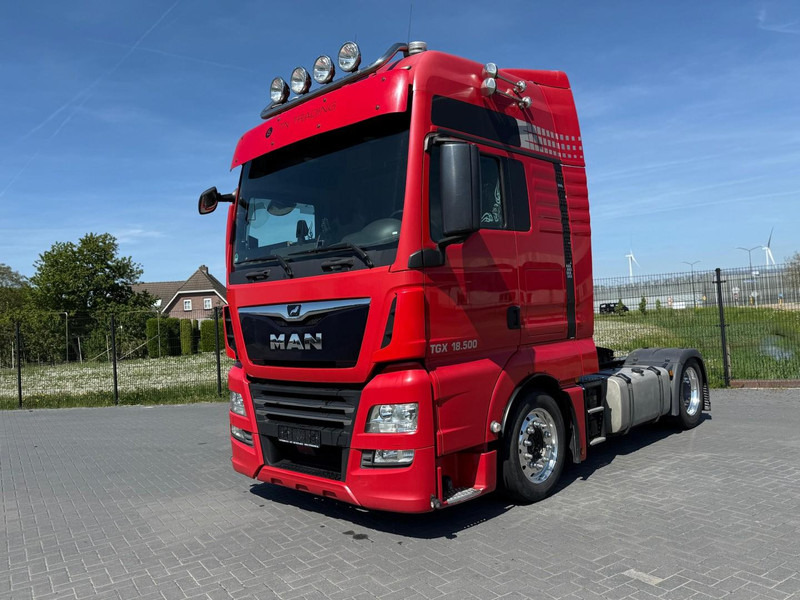 MAN 18.500 FULL AIR, ALCOA, TV, INVERTER, MICROWAVE, TOP. - Vilcējs: foto 2 MAN 18.500 FULL AIR, ALCOA, TV, INVERTER, MICROWAVE, TOP. - Vilcējs: foto 2