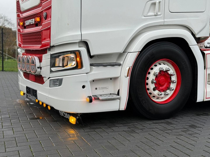 Scania R500 NGS SHOWTRUCK, 2.95WB, HYDRAULIEK, VOLLUCHT, OLD SCHOOL. - Vilcējs: foto 5 Scania R500 NGS SHOWTRUCK, 2.95WB, HYDRAULIEK, VOLLUCHT, OLD SCHOOL. - Vilcējs: foto 5