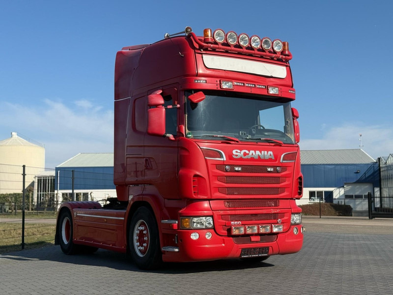 Scania R560 V8 RETARDER, FULL SPOILER, STEEL/AIR, LEATHER, 2 TANKS. - Vilcējs: foto 1 Scania R560 V8 RETARDER, FULL SPOILER, STEEL/AIR, LEATHER, 2 TANKS. - Vilcējs: foto 1
