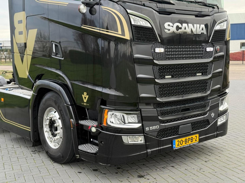 Scania S580 9 TONS VOORAS, EURO 6D, 50 YEAR V8, VOLLUCHT, 6 BALGEN, ALCOA, HYDRAULIEK, LED. - Vilcējs: foto 3 Scania S580 9 TONS VOORAS, EURO 6D, 50 YEAR V8, VOLLUCHT, 6 BALGEN, ALCOA, HYDRAULIEK, LED. - Vilcējs: foto 3
