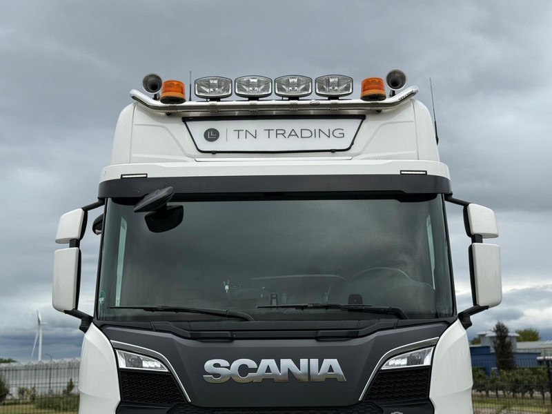 Scania S590 V8 NGS FULL AIR, PARK COOL, RETARDER, 2 TANKS. - Vilcējs: foto 4 Scania S590 V8 NGS FULL AIR, PARK COOL, RETARDER, 2 TANKS. - Vilcējs: foto 4