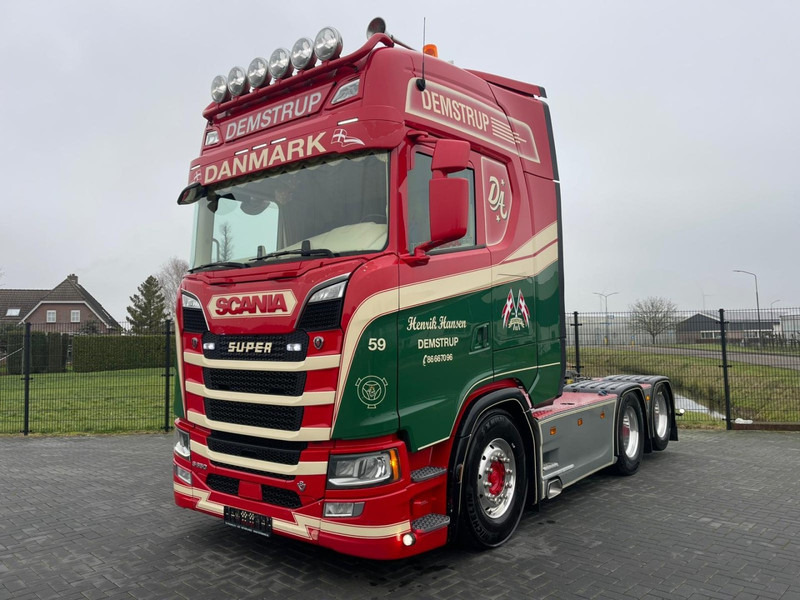 Scania S650 V8 NGS SHOW TRUCK, FULL AIR, RETARDER, PTO/HYDRAULIC! - Vilcējs: foto 2 Scania S650 V8 NGS SHOW TRUCK, FULL AIR, RETARDER, PTO/HYDRAULIC! - Vilcējs: foto 2