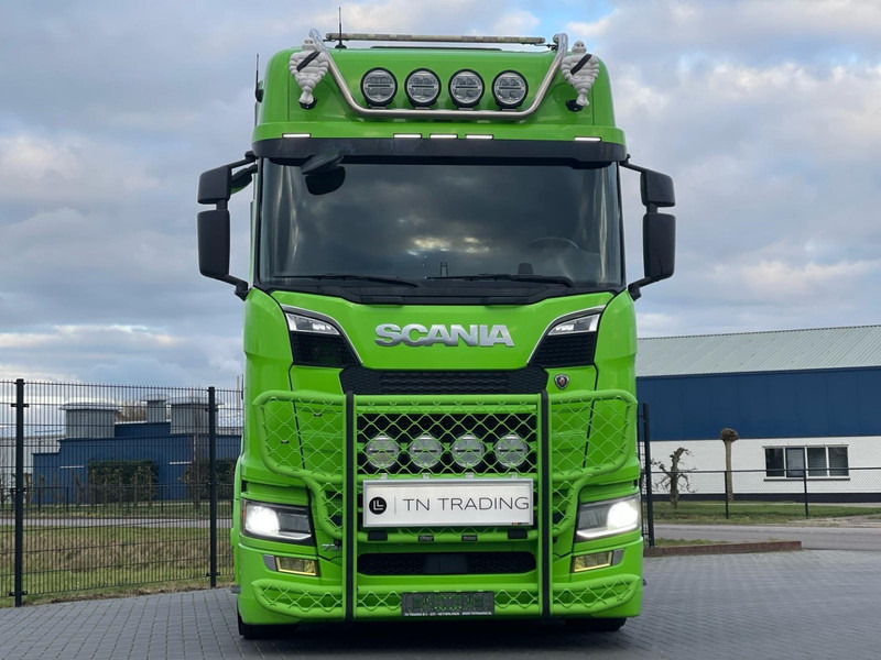 Scania S730 6X4, ADR, VOLLUCHT, RETARDER, LEDER. - Vilcējs: foto 2 Scania S730 6X4, ADR, VOLLUCHT, RETARDER, LEDER. - Vilcējs: foto 2