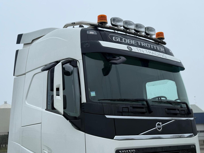 Volvo FH 13.460 6x2/4, I-SAVE, I-PARK COOL, GESTUURD. - Vilcējs: foto 2 Volvo FH 13.460 6x2/4, I-SAVE, I-PARK COOL, GESTUURD. - Vilcējs: foto 2