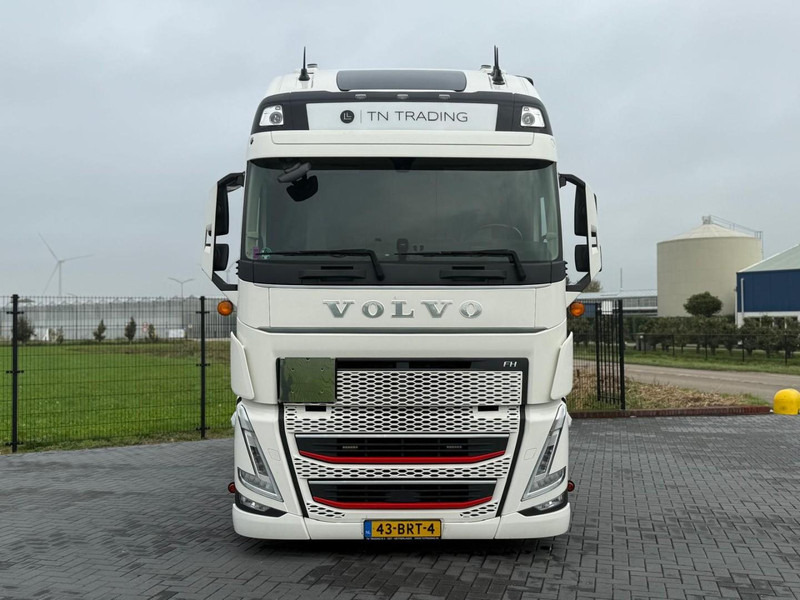 Volvo FH 13.460XL Turbocompound, leer, vollucht, 2 tanks, dubbel glas, vol spoiler. - Vilcējs: foto 3 Volvo FH 13.460XL Turbocompound, leer, vollucht, 2 tanks, dubbel glas, vol spoiler. - Vilcējs: foto 3