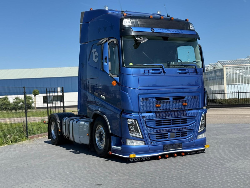 Volvo FH 13.500 KB, DYNAMIC STEERING, VOLLUCHT, LEER, PTO, 2 TANKS. - Vilcējs: foto 1 Volvo FH 13.500 KB, DYNAMIC STEERING, VOLLUCHT, LEER, PTO, 2 TANKS. - Vilcējs: foto 1