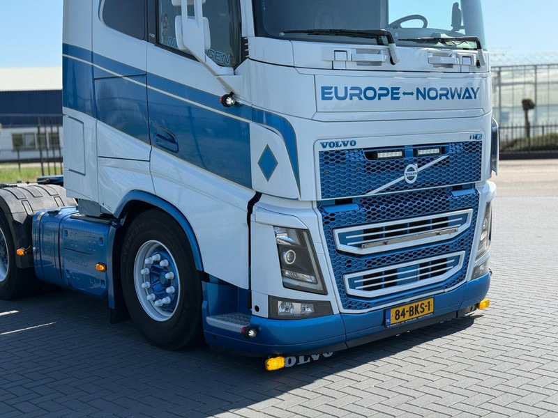 Volvo FH 16.750 FULL AIR, LEATHER, SHOW, TOP CONDITION, XL CABINE. - Vilcējs: foto 5 Volvo FH 16.750 FULL AIR, LEATHER, SHOW, TOP CONDITION, XL CABINE. - Vilcējs: foto 5