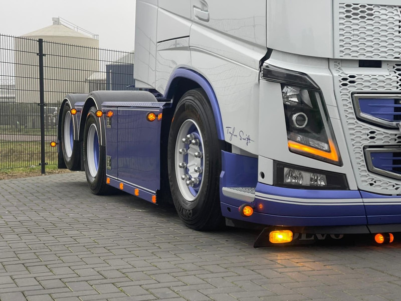 Volvo FH 16.750 SHOW TRUCK, FULL AIR, WB 3,10, SPECIAL INTERIOR, FULL! - Vilcējs: foto 4 Volvo FH 16.750 SHOW TRUCK, FULL AIR, WB 3,10, SPECIAL INTERIOR, FULL! - Vilcējs: foto 4