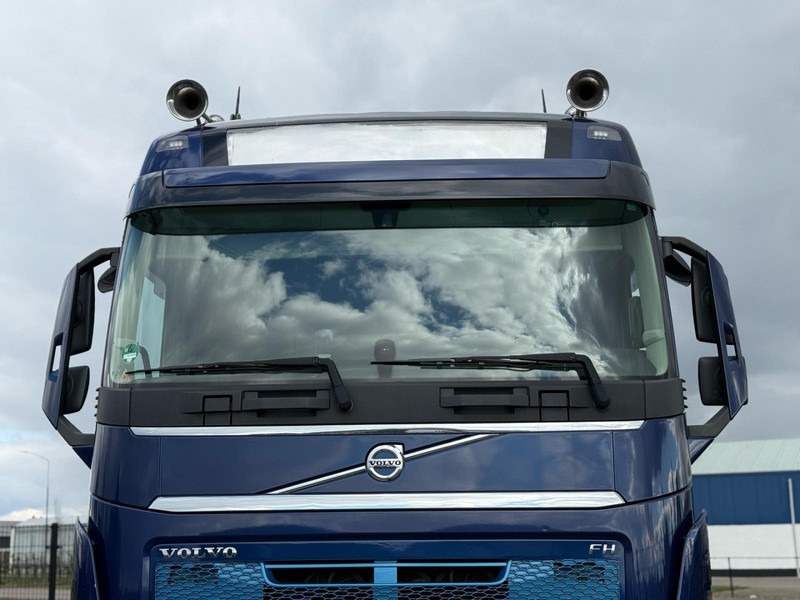 Volvo FH 13.500 DYNAMIC STEERING, DUAL CLUTCH, ACC, 3X CAMERA, ACC. - Konteineru vedējs/ Kravas automašīna ar noņemamā virsbūve: foto 4 Volvo FH 13.500 DYNAMIC STEERING, DUAL CLUTCH, ACC, 3X CAMERA, ACC. - Konteineru vedējs/ Kravas automašīna ar noņemamā virsbūve: foto 4