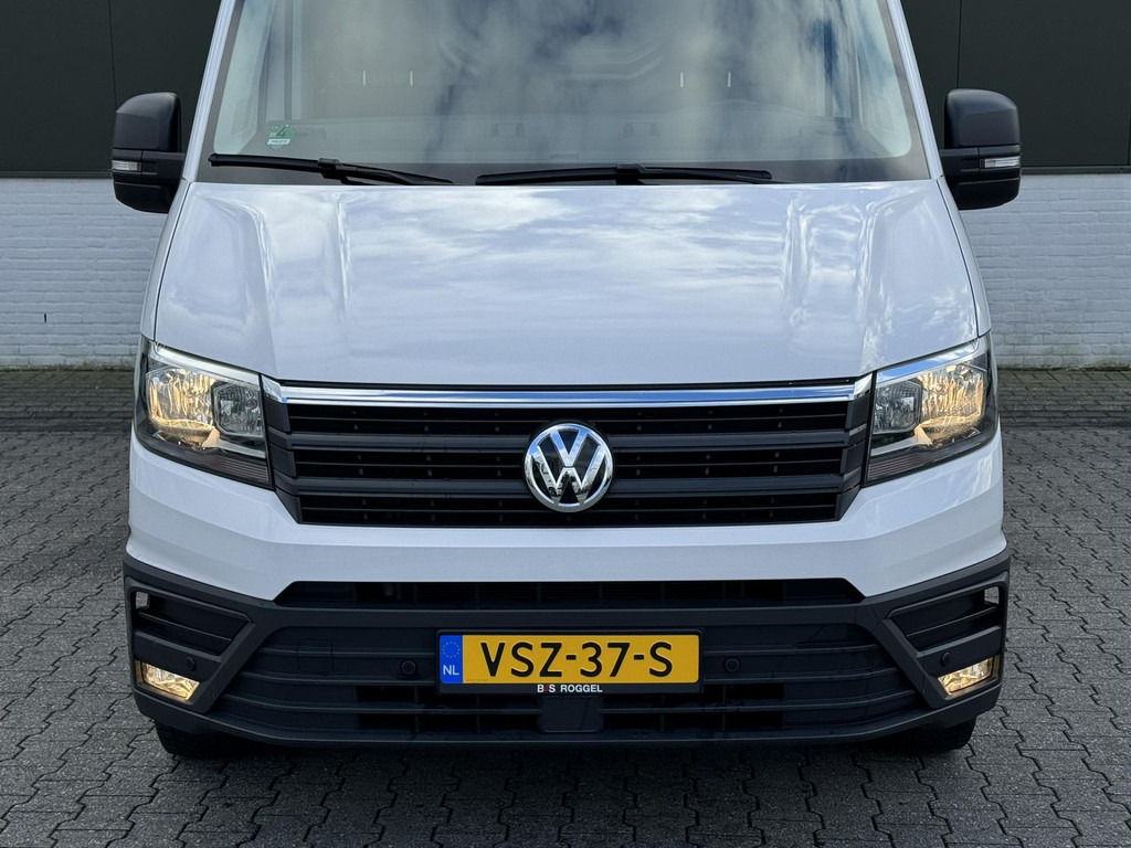 Volkswagen Crafter-30 2.0 TDI L3H3 Highline Carplay DAB Cruise Verwarmde voorruit Trekhaak Lat om Lat - Kravas mikroautobuss: foto 4 Volkswagen Crafter-30 2.0 TDI L3H3 Highline Carplay DAB Cruise Verwarmde voorruit Trekhaak Lat om Lat - Kravas mikroautobuss: foto 4