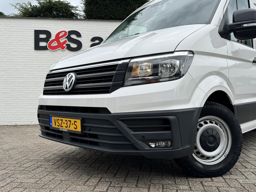 Volkswagen Crafter-30 2.0 TDI L3H3 Highline Carplay DAB Cruise Verwarmde voorruit Trekhaak Lat om Lat - Kravas mikroautobuss: foto 4 Volkswagen Crafter-30 2.0 TDI L3H3 Highline Carplay DAB Cruise Verwarmde voorruit Trekhaak Lat om Lat - Kravas mikroautobuss: foto 4