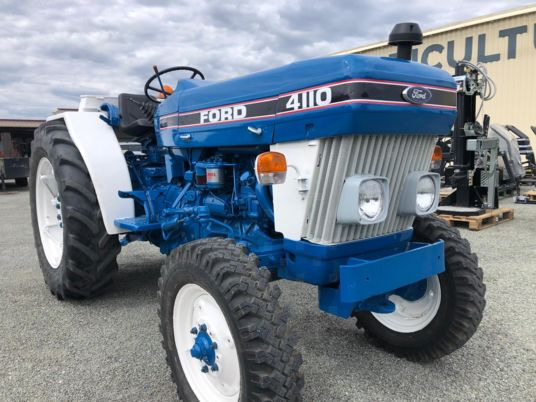 Ford 4110 V fruitier arceau tracteur à 15 000 € sans tva à rajouter - Traktors: foto 4 Ford 4110 V fruitier arceau tracteur à 15 000 € sans tva à rajouter - Traktors: foto 4