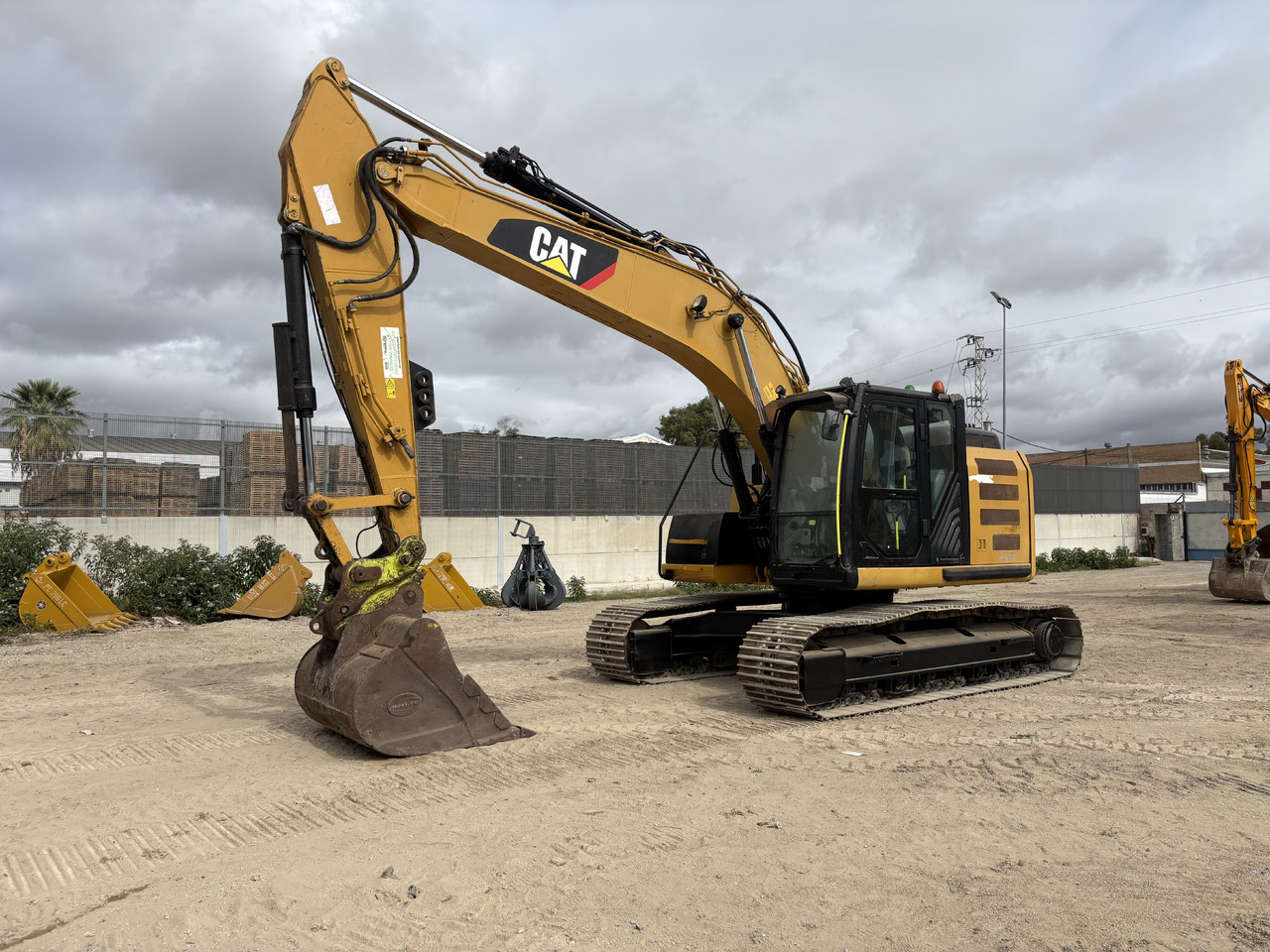CATERPILLAR 320EL RR - Kāpurķēžu ekskavators: foto 1 CATERPILLAR 320EL RR - Kāpurķēžu ekskavators: foto 1