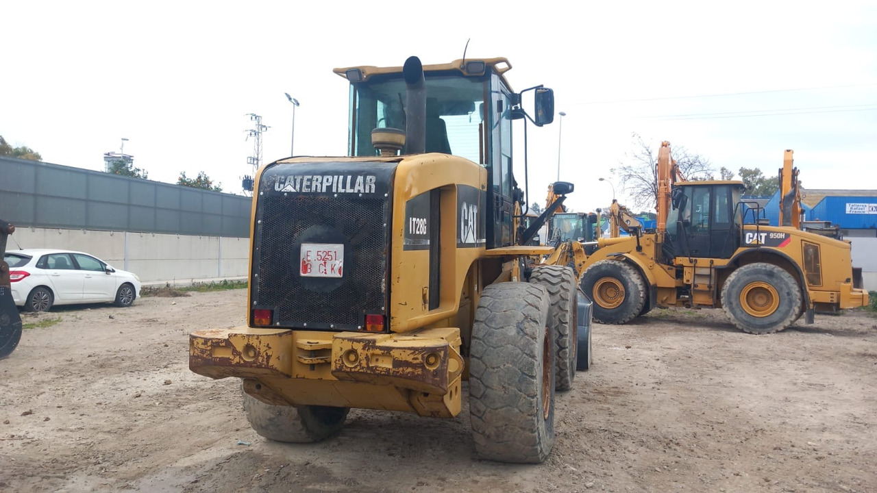 Caterpillar IT28G2 - Riteņu iekrāvējs: foto 2 Caterpillar IT28G2 - Riteņu iekrāvējs: foto 2