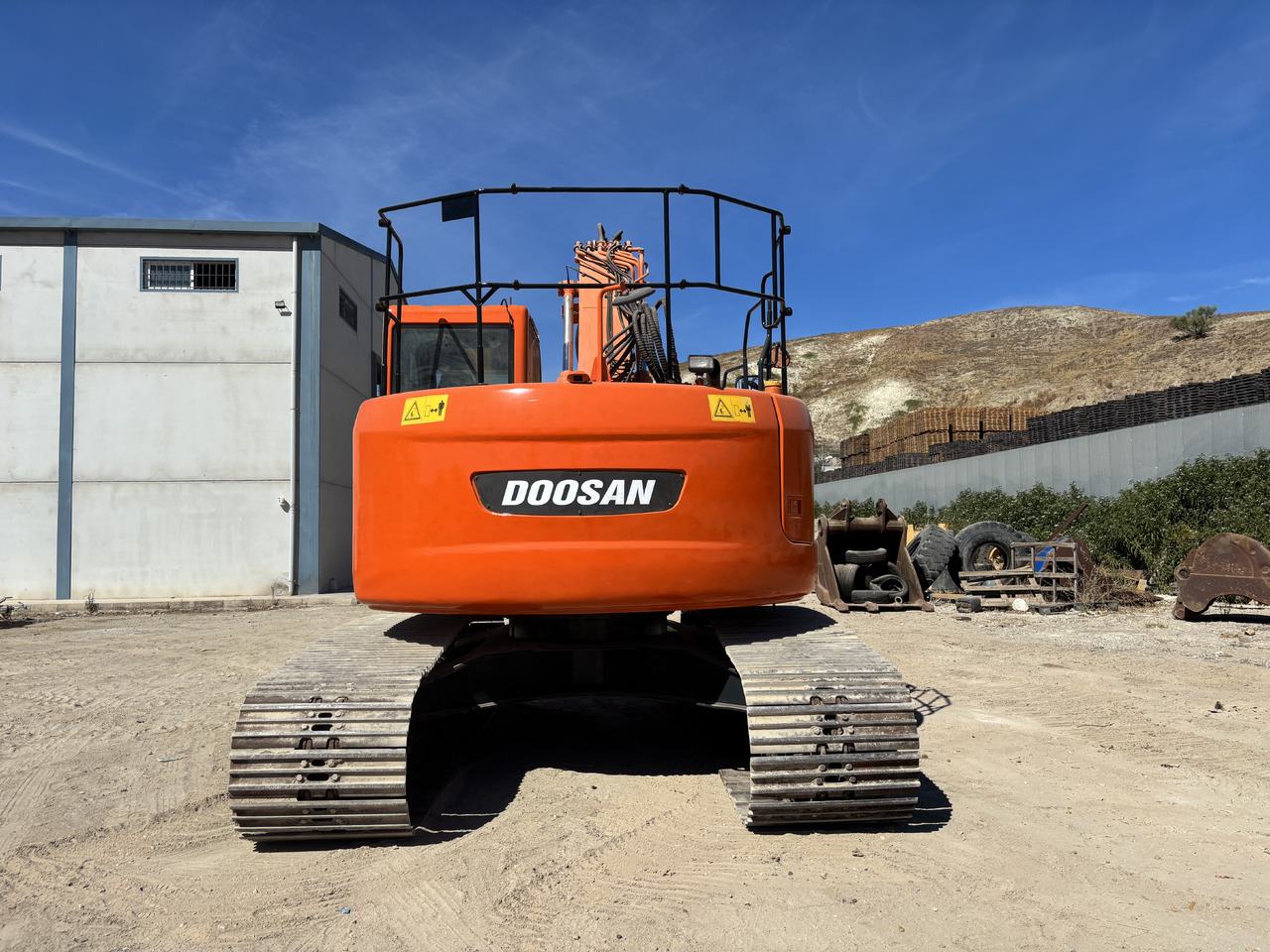 DOOSAN DX235LCR - Kāpurķēžu ekskavators: foto 4 DOOSAN DX235LCR - Kāpurķēžu ekskavators: foto 4