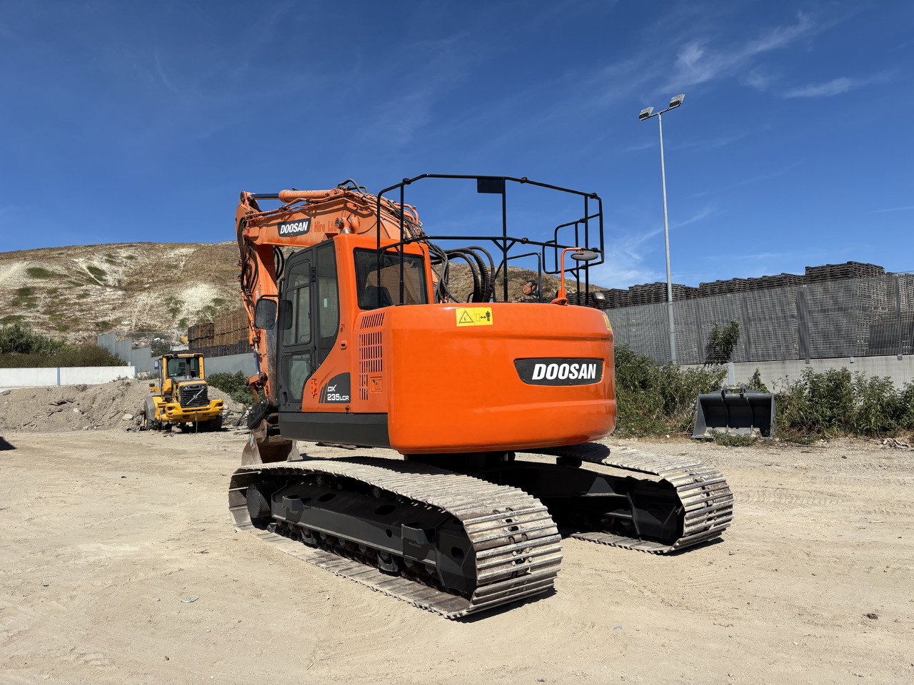 DOOSAN DX235LCR - Kāpurķēžu ekskavators: foto 3 DOOSAN DX235LCR - Kāpurķēžu ekskavators: foto 3