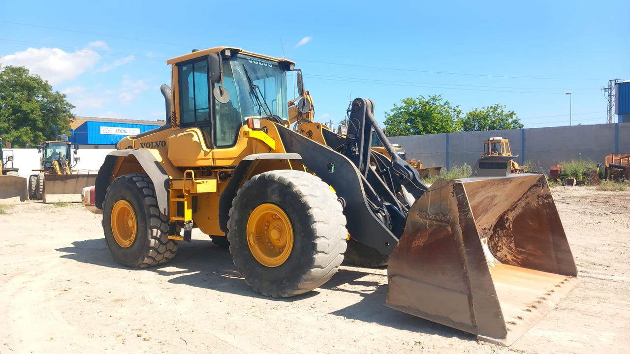 Volvo L110F - Riteņu iekrāvējs: foto 2 Volvo L110F - Riteņu iekrāvējs: foto 2