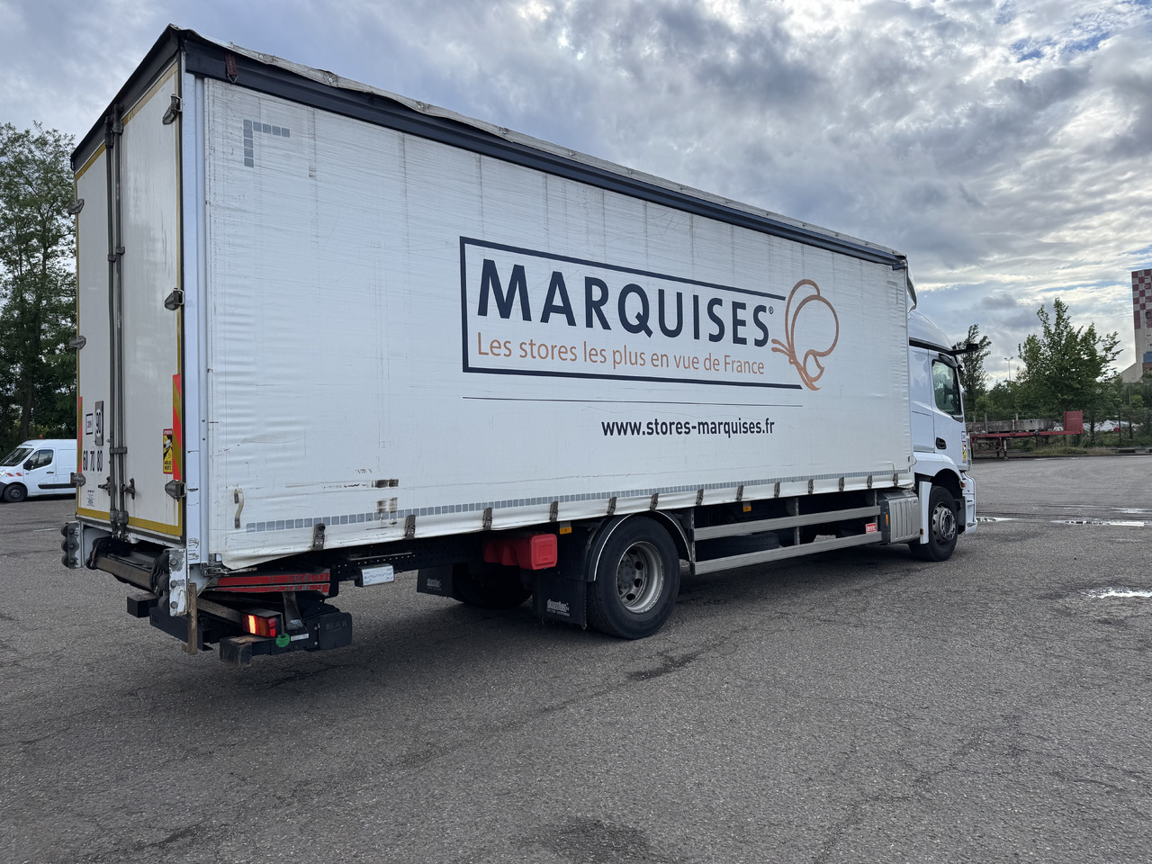 MERCEDES-BENZ Actros - Kravas automašīna ar tentu: foto 4 MERCEDES-BENZ Actros - Kravas automašīna ar tentu: foto 4