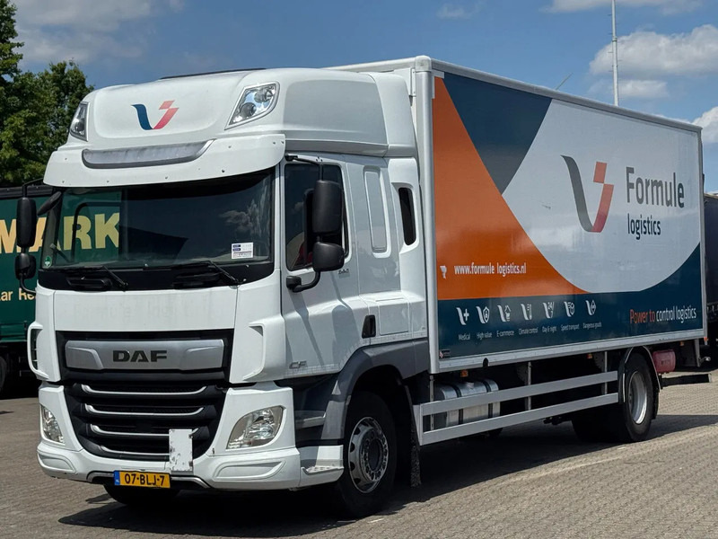 DAF CF 260 4x2 Gesloten Opbouw / Euro 6 / Laadklep / Apk! - Kravas automašīna ar slēgto virsbūvi: foto 1 DAF CF 260 4x2 Gesloten Opbouw / Euro 6 / Laadklep / Apk! - Kravas automašīna ar slēgto virsbūvi: foto 1