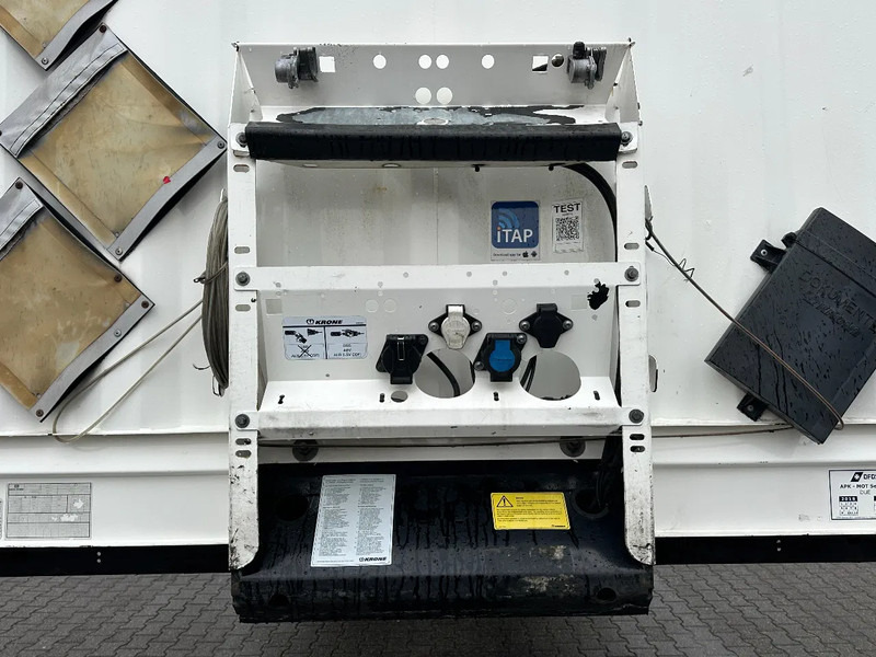 Krone Schuifzeil -Dak Met Borden / BPW-Assen - Tenta puspiekabe: foto 5 Krone Schuifzeil -Dak Met Borden / BPW-Assen - Tenta puspiekabe: foto 5