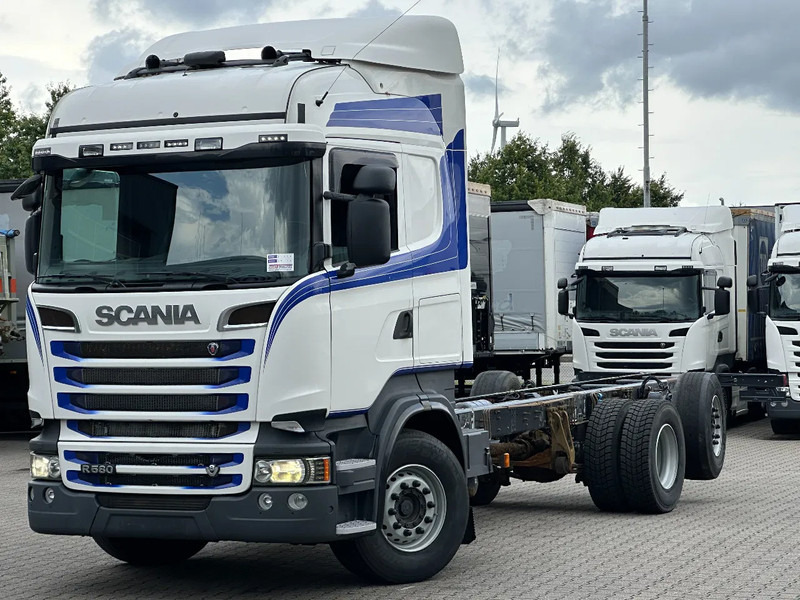 Scania R580 V8 6x2*4 Chassis Retarder Full Air 4.90 Wb Euro 6 - Šasija kravas automašīna: foto 1 Scania R580 V8 6x2*4 Chassis Retarder Full Air 4.90 Wb Euro 6 - Šasija kravas automašīna: foto 1