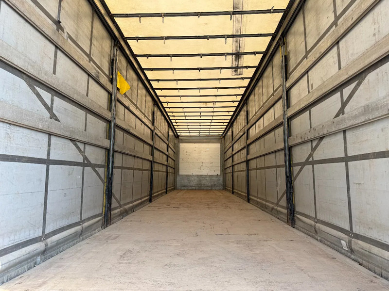Schmitz Cargobull Schuifzeil-Dak / SAF-Disc / Lift-as / APK 08-2025 - Tenta puspiekabe: foto 4 Schmitz Cargobull Schuifzeil-Dak / SAF-Disc / Lift-as / APK 08-2025 - Tenta puspiekabe: foto 4