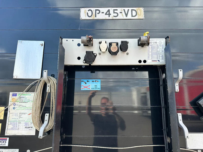 Schmitz Cargobull Schuifzeil met Borden / Disc-Brakes / Huckepack / Code XL / Apk - Tenta puspiekabe: foto 5 Schmitz Cargobull Schuifzeil met Borden / Disc-Brakes / Huckepack / Code XL / Apk - Tenta puspiekabe: foto 5