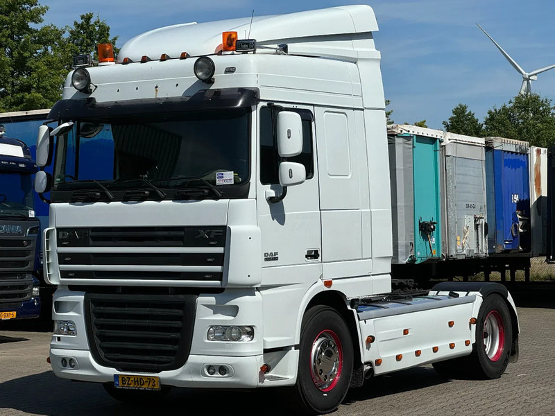 Vilcējs DAF XF 105.460 Space Cab Full Spoiler Euro 5 NL-Truck: foto 1