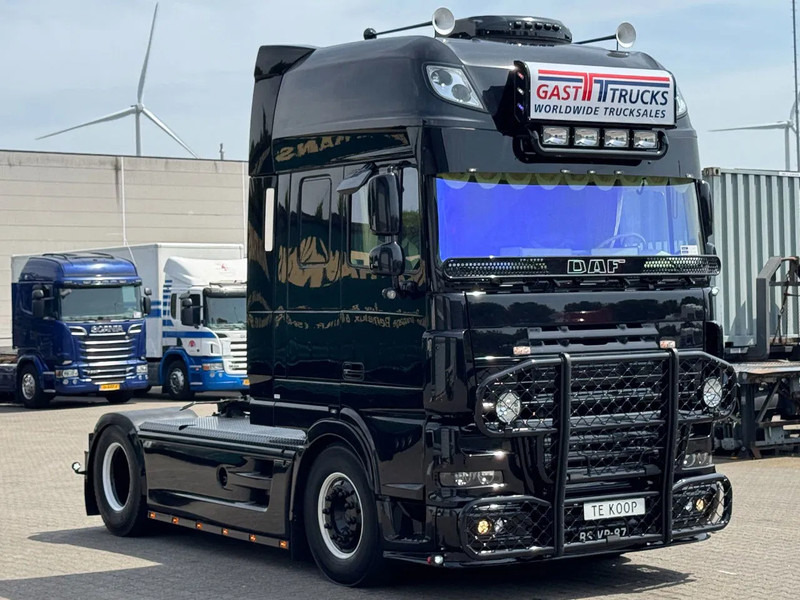 DAF XF 105.460 Super Space Cab Showtruck *TOP* - Vilcējs: foto 2 DAF XF 105.460 Super Space Cab Showtruck *TOP* - Vilcējs: foto 2