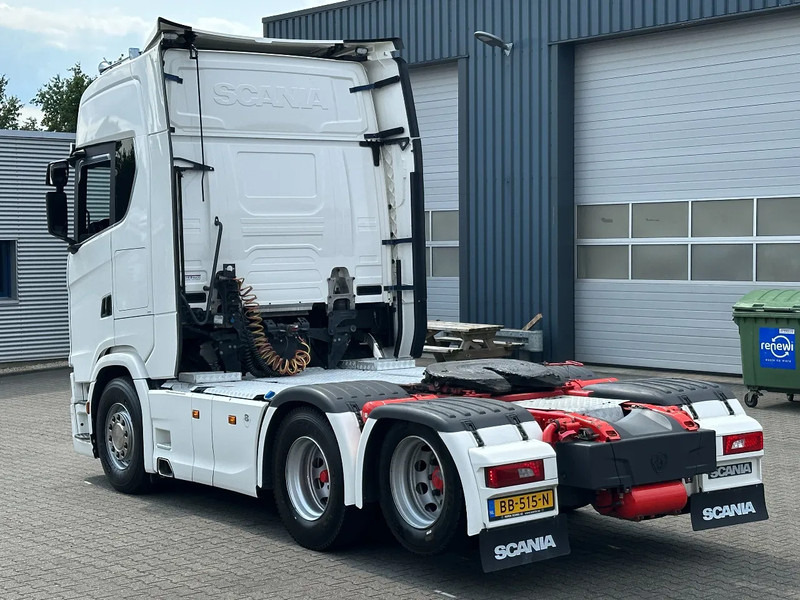 Scania S650 V8 6x2 Boogie / Retarder / 2 Tank / Full Air / Full Spoiler - Vilcējs: foto 4 Scania S650 V8 6x2 Boogie / Retarder / 2 Tank / Full Air / Full Spoiler - Vilcējs: foto 4