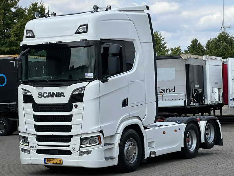 Scania S650 V8 6x2 Boogie / Retarder / 2 Tank / Full Air / Full Spoiler - Vilcējs: foto 1 Scania S650 V8 6x2 Boogie / Retarder / 2 Tank / Full Air / Full Spoiler - Vilcējs: foto 1