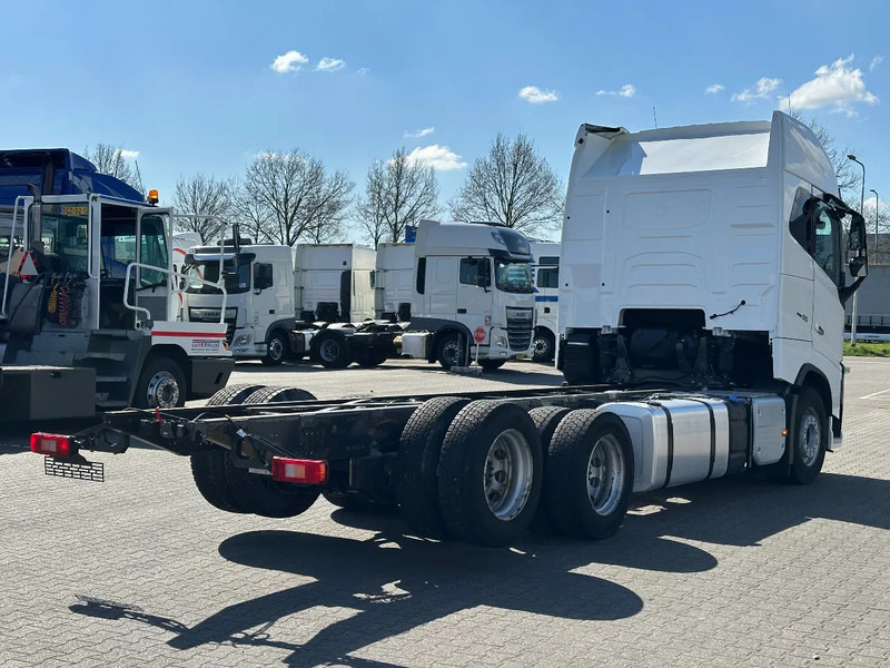 Volvo FH 16.650 6x2 Chassis Retarder Euro 6 WB 4.30 Full Air - Šasija kravas automašīna: foto 3 Volvo FH 16.650 6x2 Chassis Retarder Euro 6 WB 4.30 Full Air - Šasija kravas automašīna: foto 3