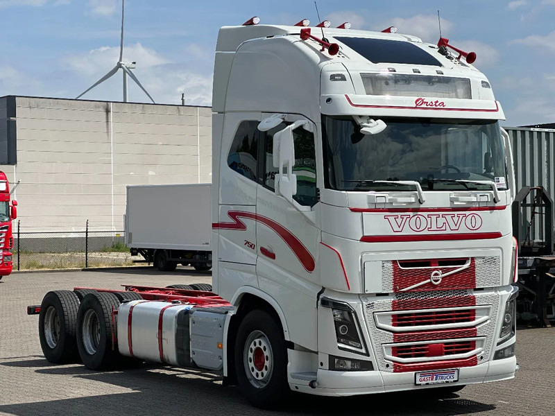 Volvo FH 16.750 6x4 Globe XL Chassis Retarder 4.30 Wb Full Air - Šasija kravas automašīna: foto 2 Volvo FH 16.750 6x4 Globe XL Chassis Retarder 4.30 Wb Full Air - Šasija kravas automašīna: foto 2