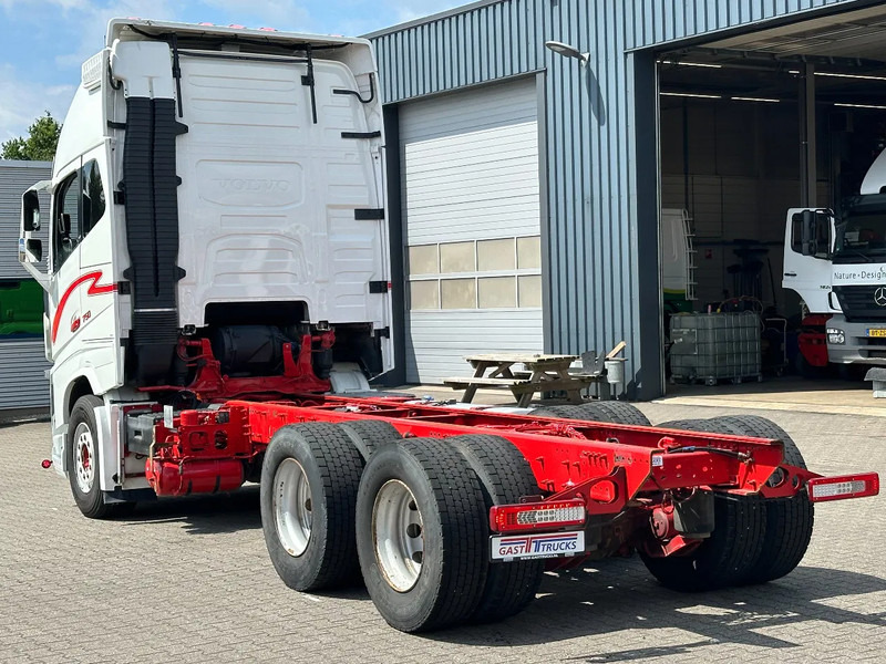 Volvo FH 16.750 6x4 Globe XL Chassis Retarder 4.30 Wb Full Air - Šasija kravas automašīna: foto 4 Volvo FH 16.750 6x4 Globe XL Chassis Retarder 4.30 Wb Full Air - Šasija kravas automašīna: foto 4