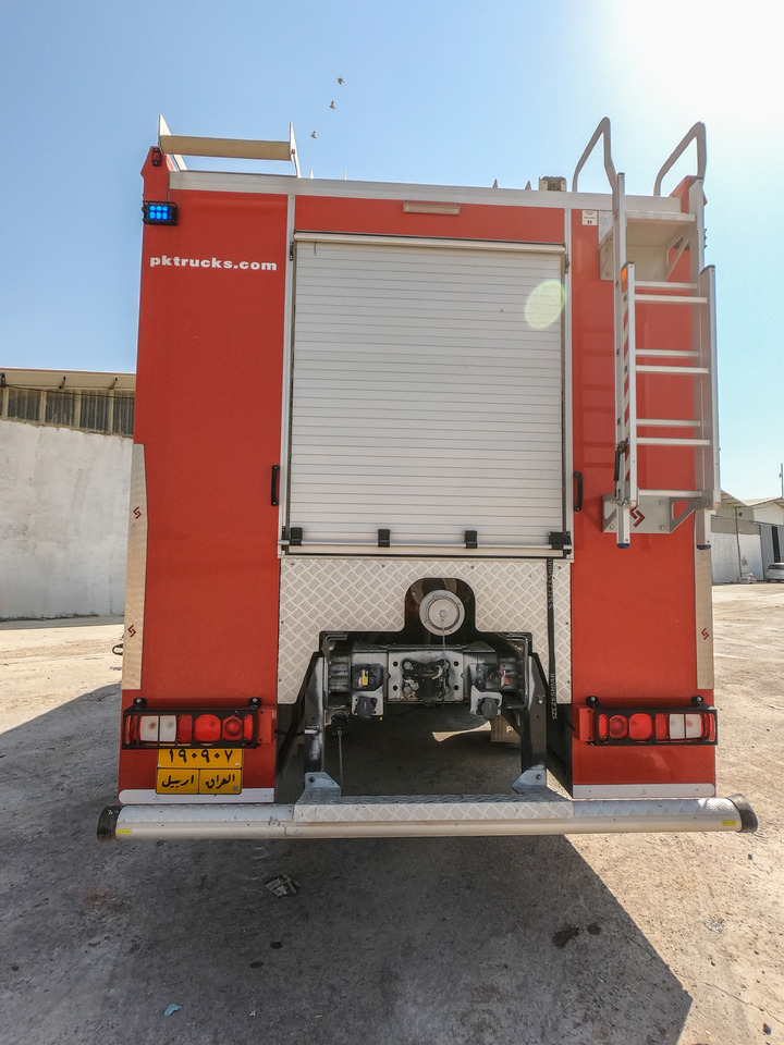 Renault SZCZESNIAK K-500 TLF 9000/1000 6x6 - Ugunsdzēsēju mašīna: foto 3 Renault SZCZESNIAK K-500 TLF 9000/1000 6x6 - Ugunsdzēsēju mašīna: foto 3