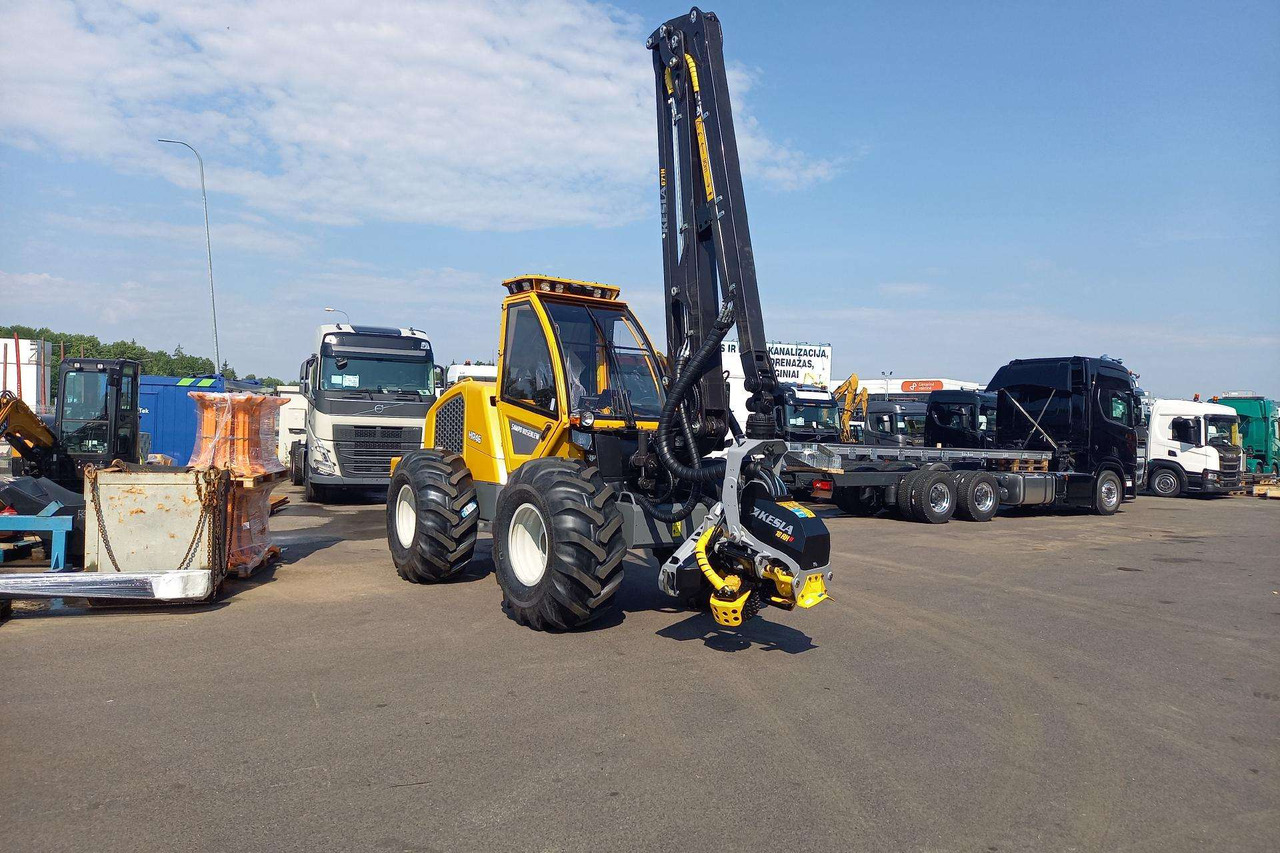 SAMPO ROSENLEW HR46X - Harvesters: foto 1 SAMPO ROSENLEW HR46X - Harvesters: foto 1