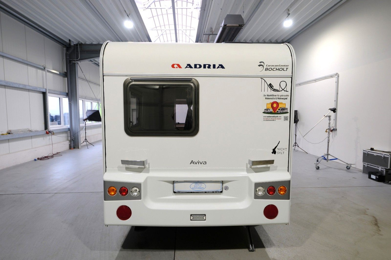 Adria Aviva 400 PS/Festbett/Seitensitzgruppe/Mover - Dzīvojamais treileris: foto 5 Adria Aviva 400 PS/Festbett/Seitensitzgruppe/Mover - Dzīvojamais treileris: foto 5
