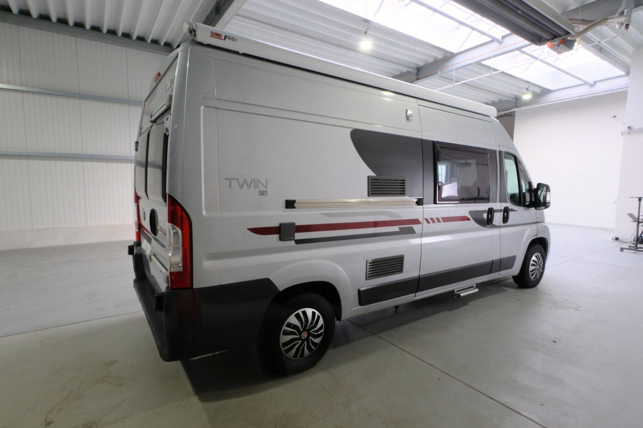 Adria Twin 600/Festbett/Klima/Solar/Markise/Finanz. - Auto kemperis: foto 3 Adria Twin 600/Festbett/Klima/Solar/Markise/Finanz. - Auto kemperis: foto 3