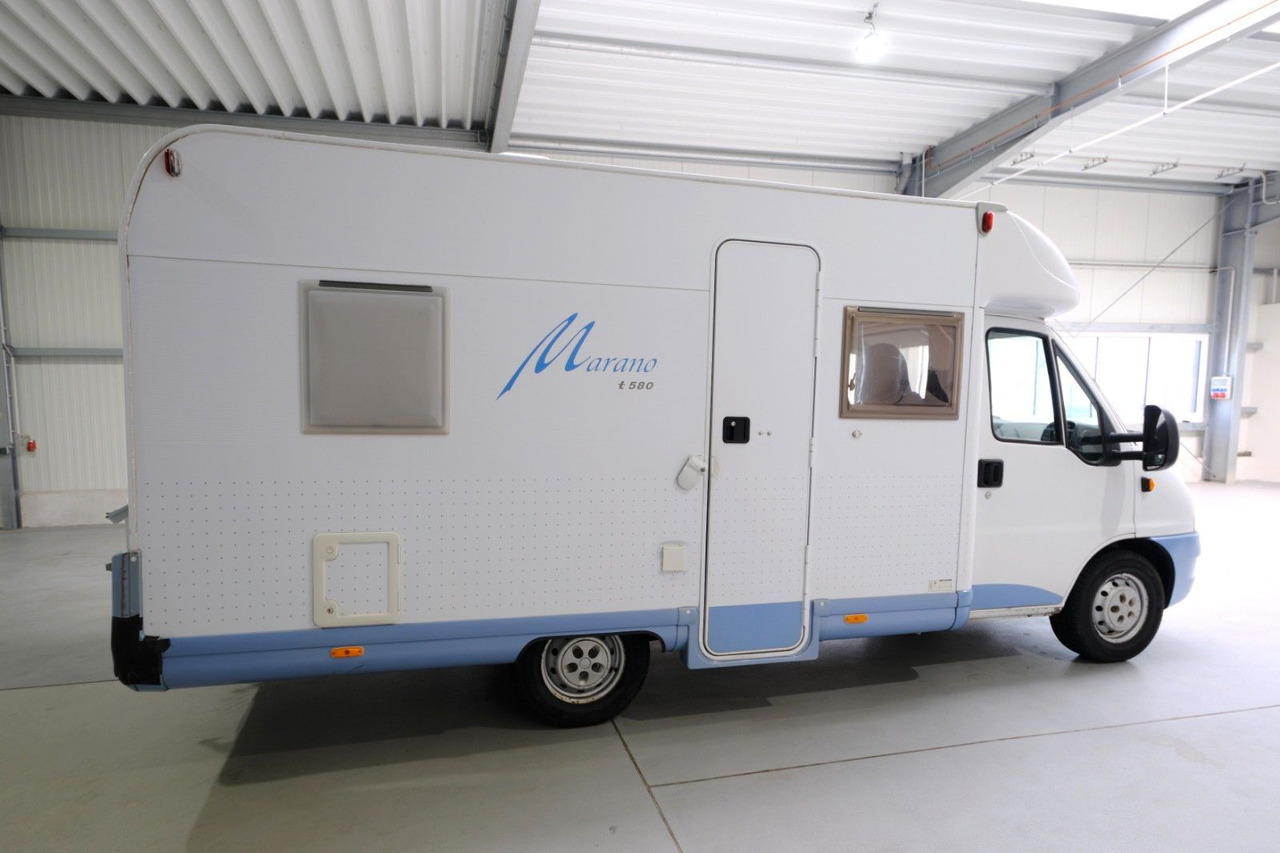 Bürstner Marano T 580/Festbett/Klimaanlage/sep.Dusche - Daļēji integrētais kemperis: foto 4 Bürstner Marano T 580/Festbett/Klimaanlage/sep.Dusche - Daļēji integrētais kemperis: foto 4