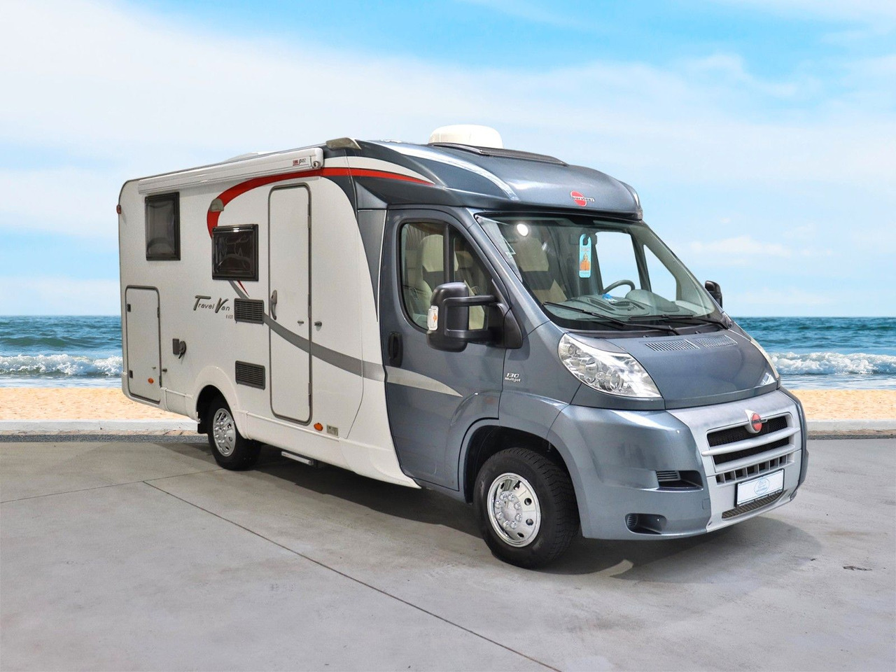 Bürstner Travel Van T 620 / Einzelbetten / Garage - Daļēji integrētais kemperis: foto 1 Bürstner Travel Van T 620 / Einzelbetten / Garage - Daļēji integrētais kemperis: foto 1