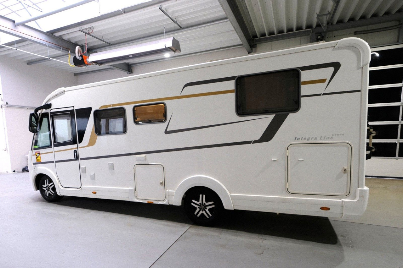 Eura Mobil Integraline IL 720 QB/1.Hand/Queensbett+Hubbett - Integrēts kemperis: foto 3 Eura Mobil Integraline IL 720 QB/1.Hand/Queensbett+Hubbett - Integrēts kemperis: foto 3