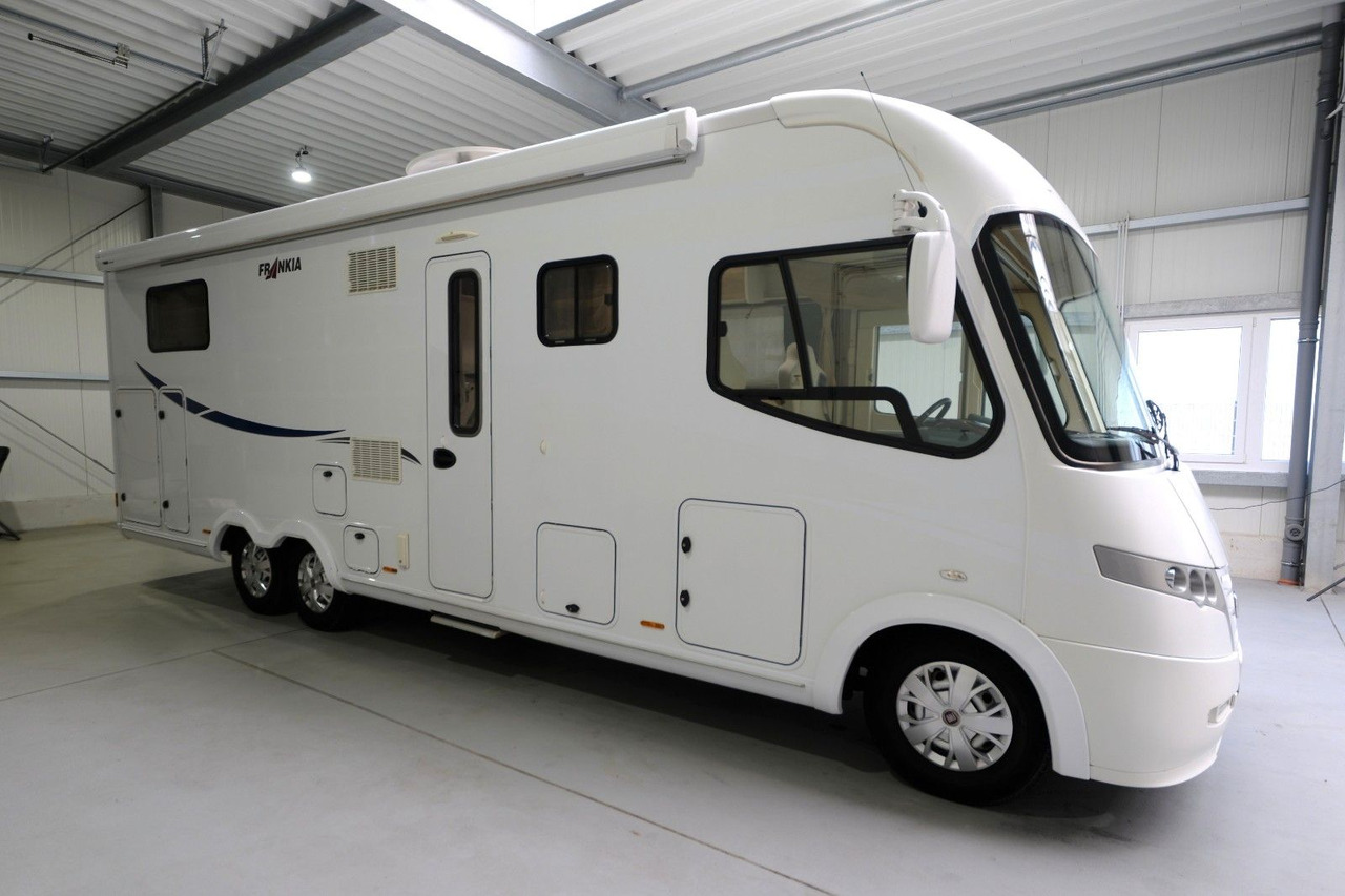 Frankia I 840 QD/Automatik/Festbett+Hubbett/TOP - Integrēts kemperis: foto 1 Frankia I 840 QD/Automatik/Festbett+Hubbett/TOP - Integrēts kemperis: foto 1