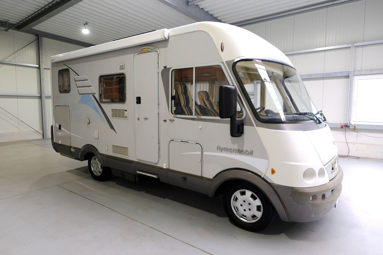 HYMER / ERIBA / HYMERCAR B 504/Festbett+Hubbett/Klima/Solar/DPF-Grün - Integrēts kemperis: foto 2 HYMER / ERIBA / HYMERCAR B 504/Festbett+Hubbett/Klima/Solar/DPF-Grün - Integrēts kemperis: foto 2