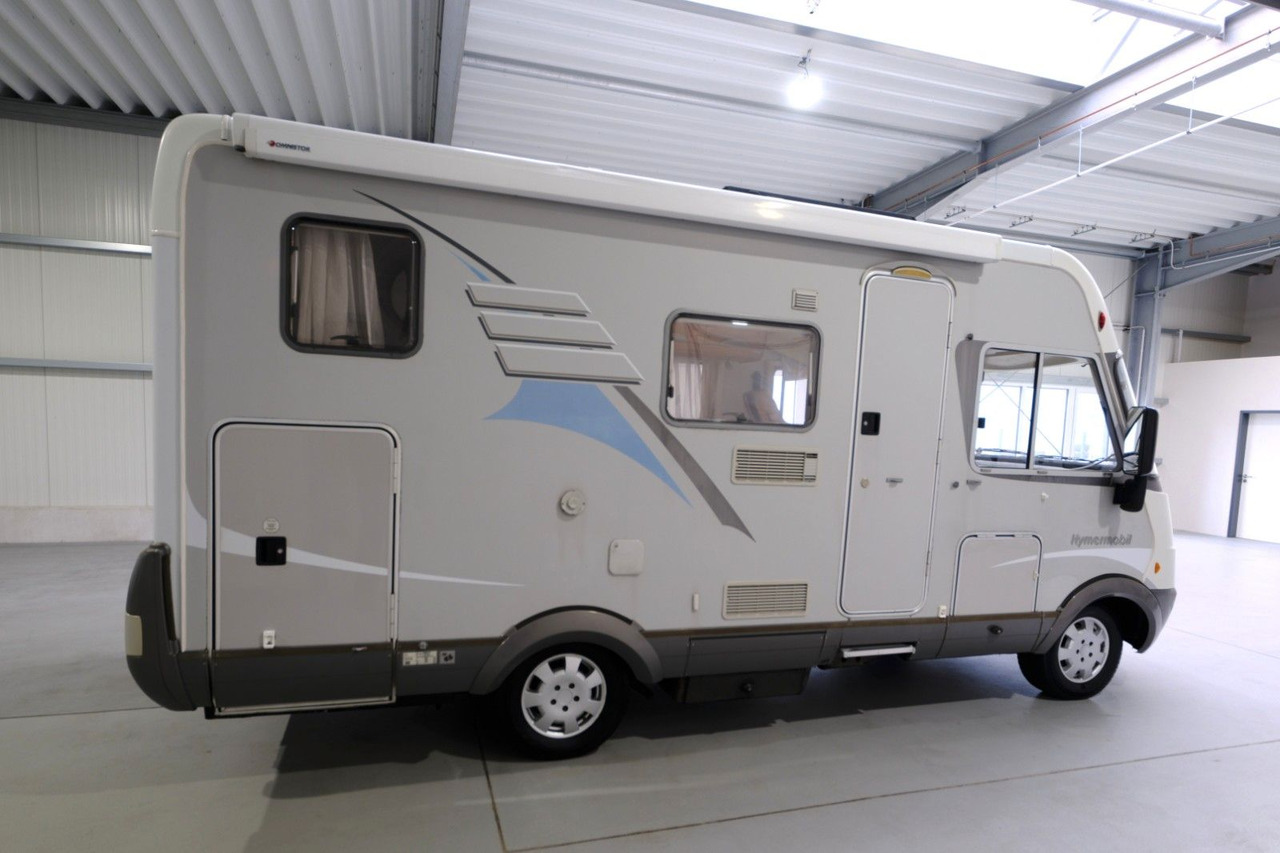 HYMER / ERIBA / HYMERCAR B 504/Festbett+Hubbett/Klima/Solar/DPF-Grün - Integrēts kemperis: foto 5 HYMER / ERIBA / HYMERCAR B 504/Festbett+Hubbett/Klima/Solar/DPF-Grün - Integrēts kemperis: foto 5